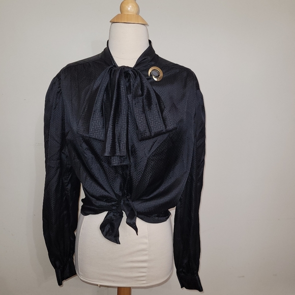 Jet black bow blouse - Picture 1 of 7